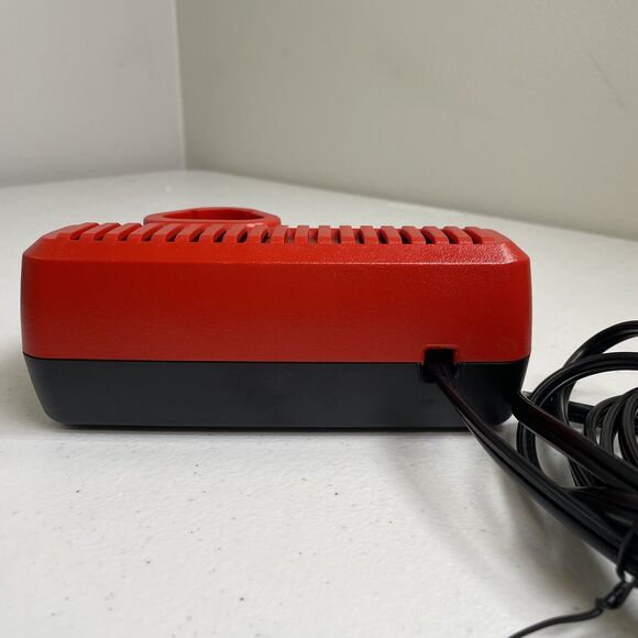 Milwaukee M12 Battery Charger Open Box LED 12V OEM Tested Working - Picture 4 of 6